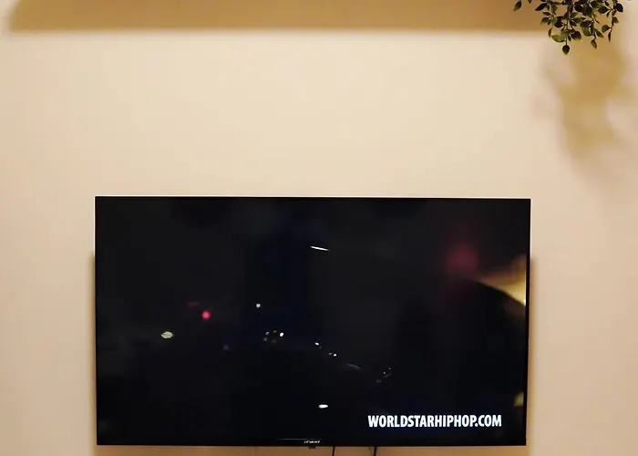 Smdc Light Balcony Smart Tv Alexa Cozy Retreat * Manila