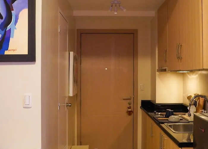 Aparthotel Smdc Light Balcony Smart Tv Alexa Cozy Retreat Manila